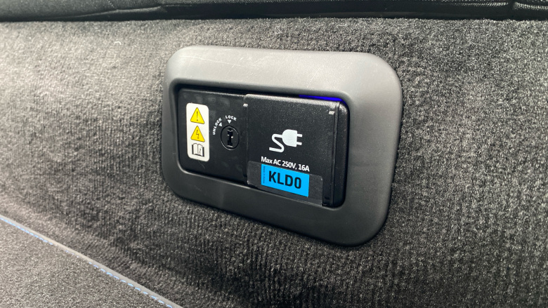 Hyundai IONIQ 6 168kW Premium 77kWh 4dr Auto Electric Saloon